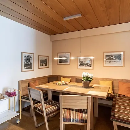 Edelweiss Ner A5 フリムス